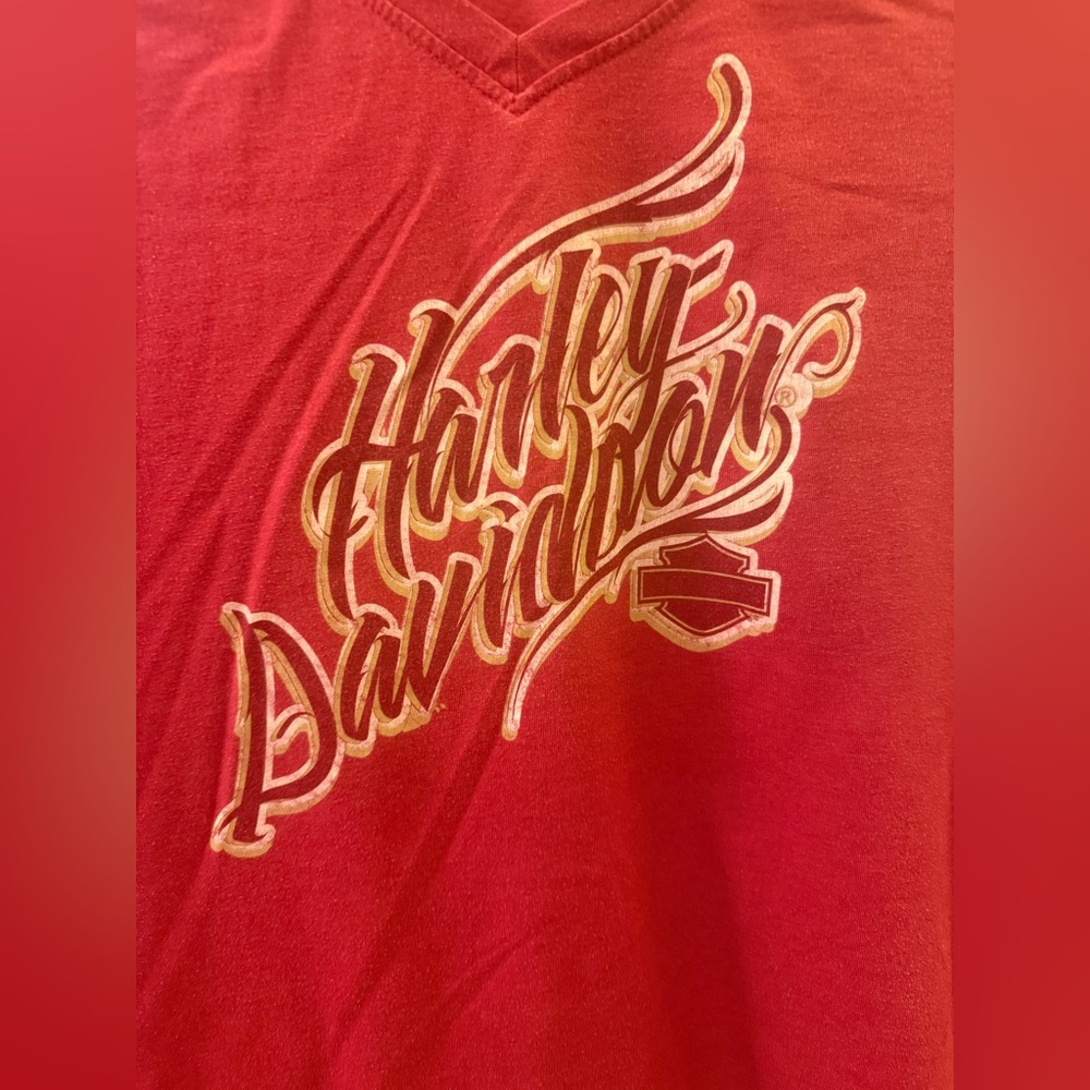 Harley-Davidson Red Short Sleeve Logo Tee with Gold Print - Picture 3 of 9